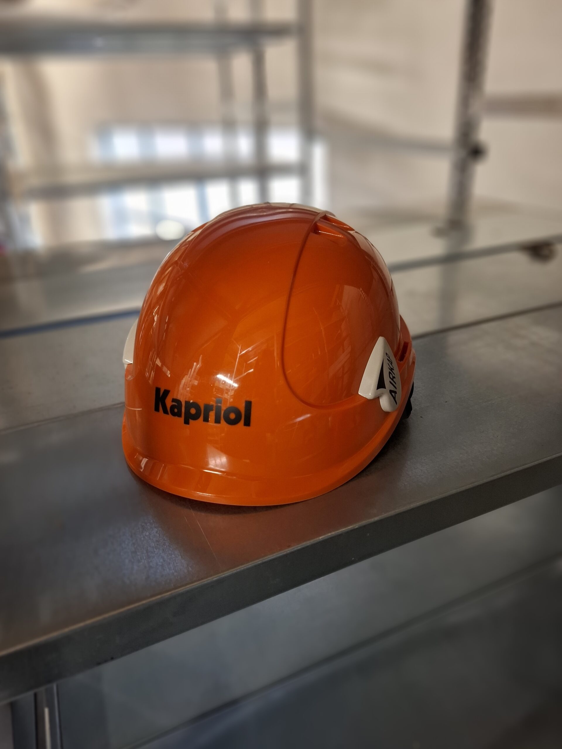 KAPRIOL ZAŠTITNA KACIGA ZA RAD NA VISINI NARANČASTA