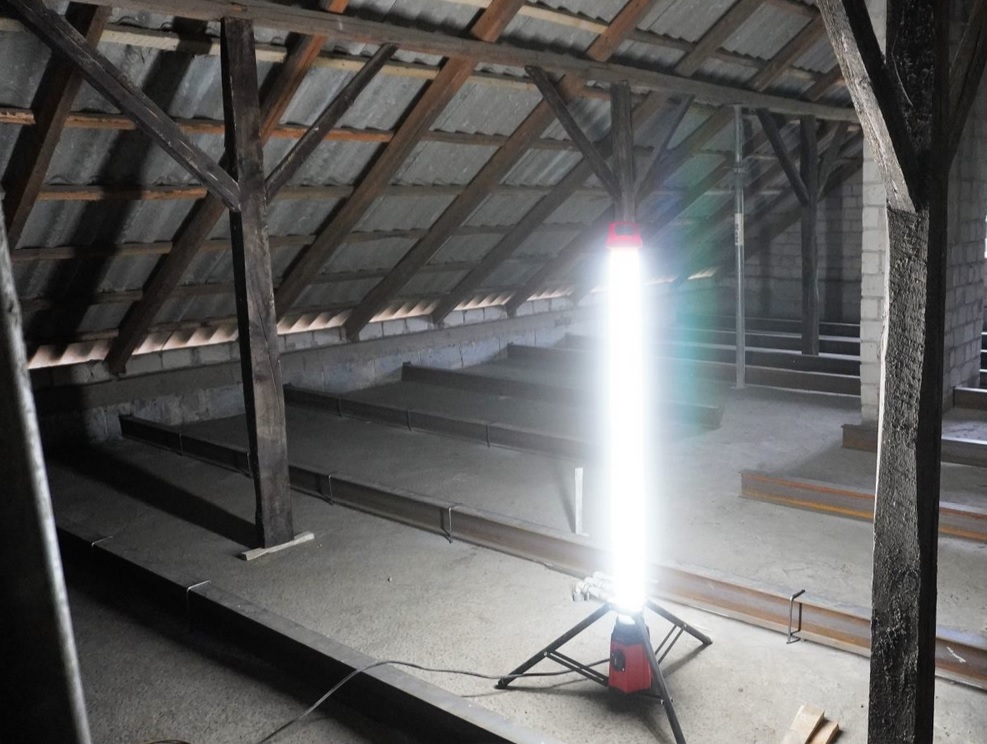 TYT-08496 LED SVJETILJKA NA STALKU 100W IP44 230V