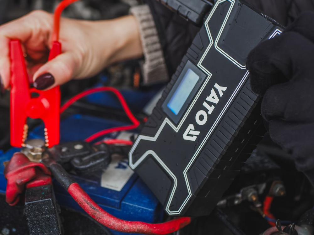 TYT-83082 STARTER PUNJAČ 12000mAh LCD DISPLEJ